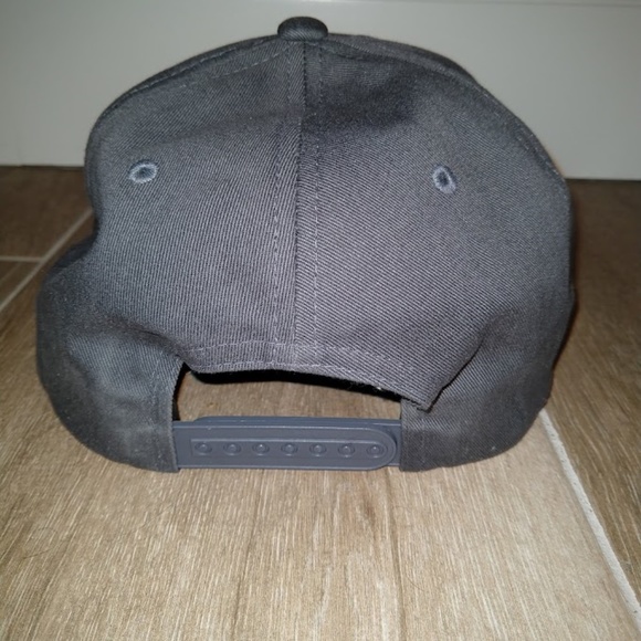 Volcom Stone Grey Cap Size: O/S (Adjustable) - Picture 3 of 4